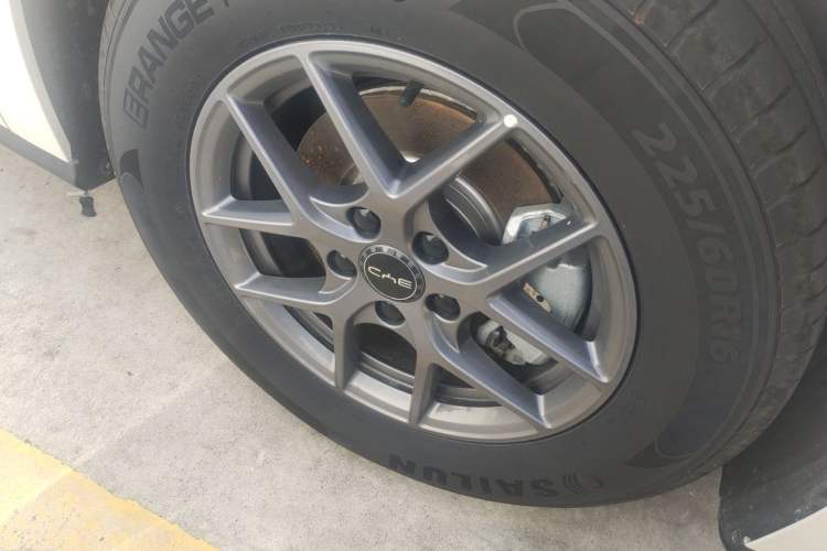 Used BYD Seal 06 New Energy 2025 DM-i Smart Drive 80KM Luxury Model Right Front Wheel Hub