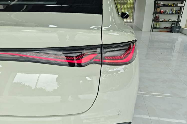 Used BYD Seal 06 New Energy 2025 EV 545KM Flagship Edition Right Rear Taillight