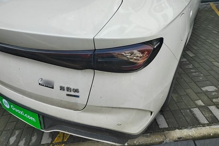 Used BYD Seal 06 New Energy 2025 DM-i Smart Drive 120KM Prestige Model Right Rear Taillight