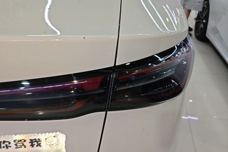 Used BYD Seal 06 New Energy 2025 DM-i Smart Drive 80KM Luxury Model Right Rear Taillight
