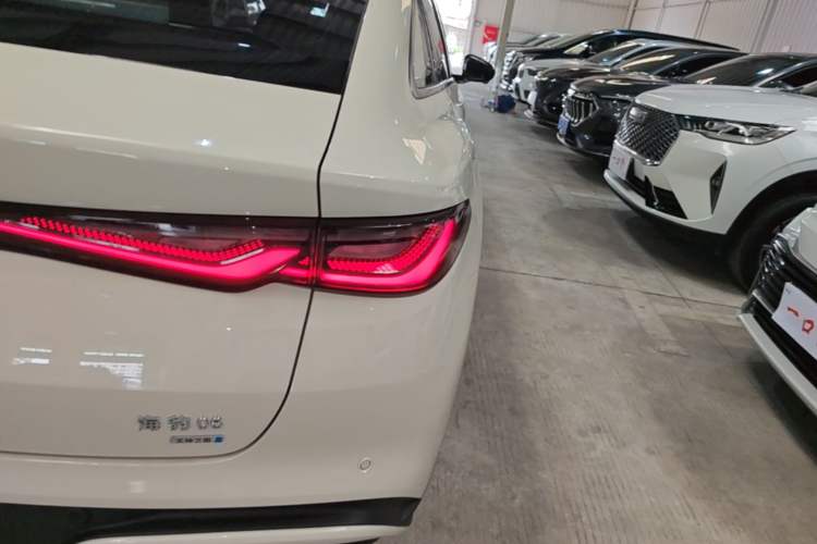 Used BYD Seal 06 New Energy 2025 EV 545KM Premium Edition Right Rear Taillight