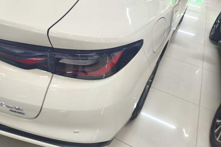Used BYD Seal 06 New Energy 2025 EV 470KM Prestige Edition Right Rear Taillight