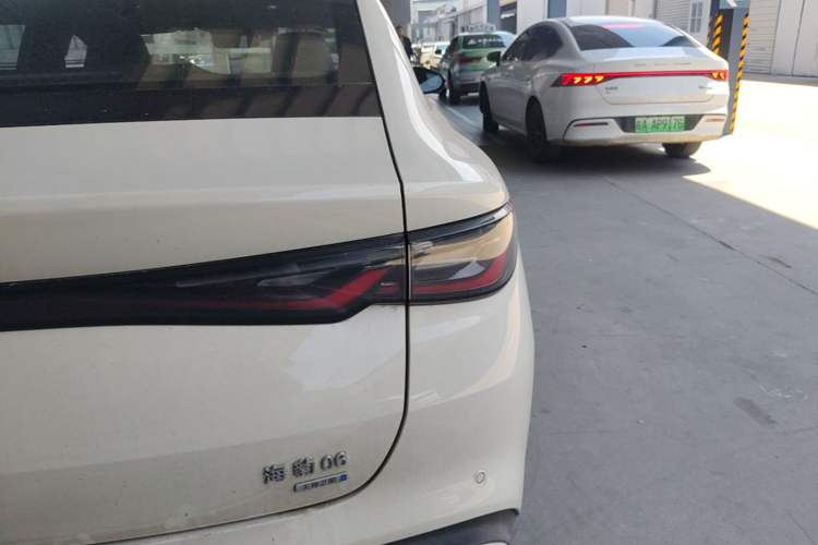 Used BYD Seal 06 New Energy 2025 EV 545KM Flagship Edition Right Rear Taillight