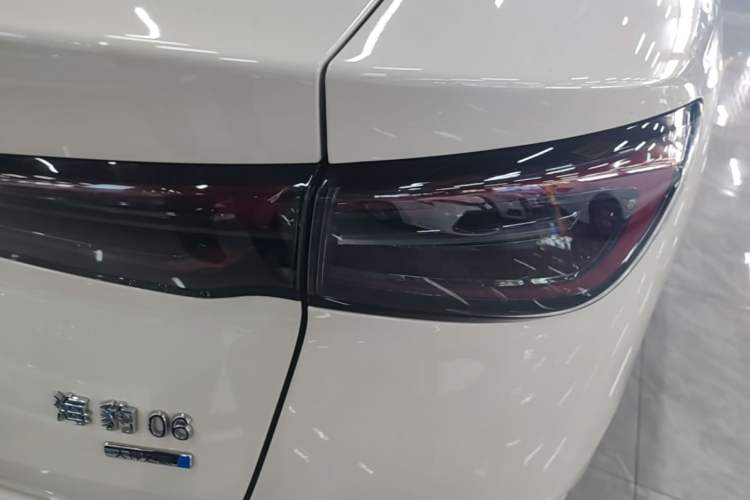 Used BYD Seal 06 New Energy 2025 DM-i Smart Drive 80KM Luxury Model Right Rear Taillight