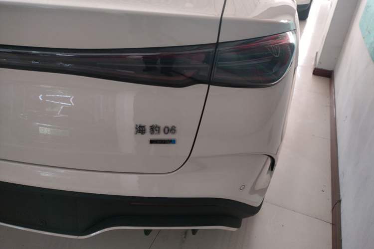 Used BYD Seal 06 New Energy 2025 DM-i Smart Drive 80KM Luxury Model Right Rear Taillight