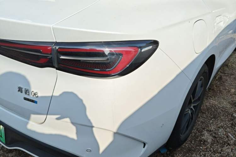 Used BYD Seal 06 New Energy 2025 DM-i Smart Drive 120KM Deluxe Model Right Rear Taillight