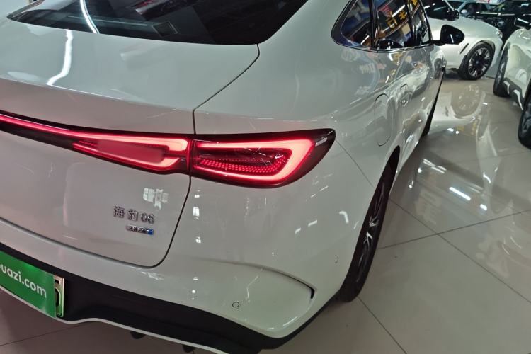 Used BYD Seal 06 New Energy 2025 DM-i Smart Drive 80KM Prestige Model Right Rear Taillight