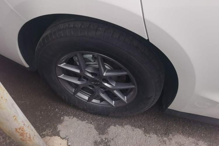 Used BYD Seal 06 New Energy 2025 DM-i Smart Drive 80KM Luxury Model Right Rear Wheel Hub