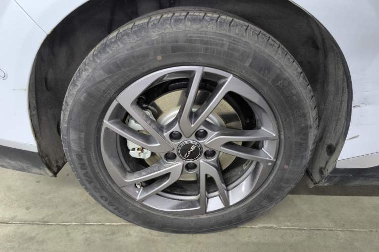 Used BYD Seal 06 New Energy 2025 EV 545KM Premium Edition Right Rear Wheel Hub