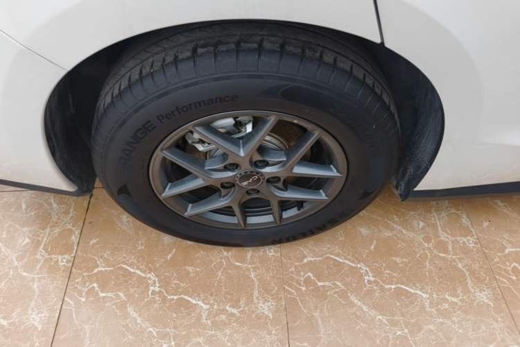 Used BYD Seal 06 New Energy 2025 DM-i Smart Drive 80KM Luxury Model Right Rear Wheel Hub