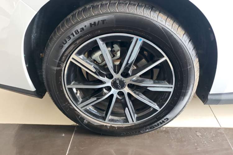 Used BYD Seal 06 New Energy 2025 DM-i Smart Drive 120KM Deluxe Model Right Rear Wheel Hub