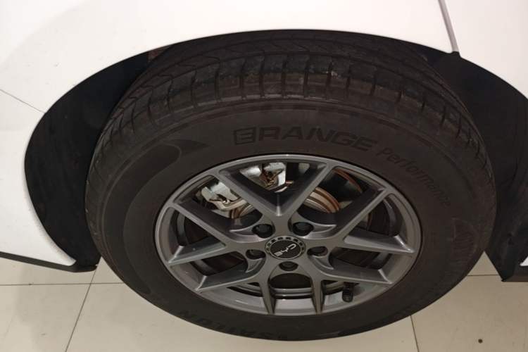 Used BYD Seal 06 New Energy 2025 DM-i Smart Drive 80KM Luxury Model Right Rear Wheel Hub