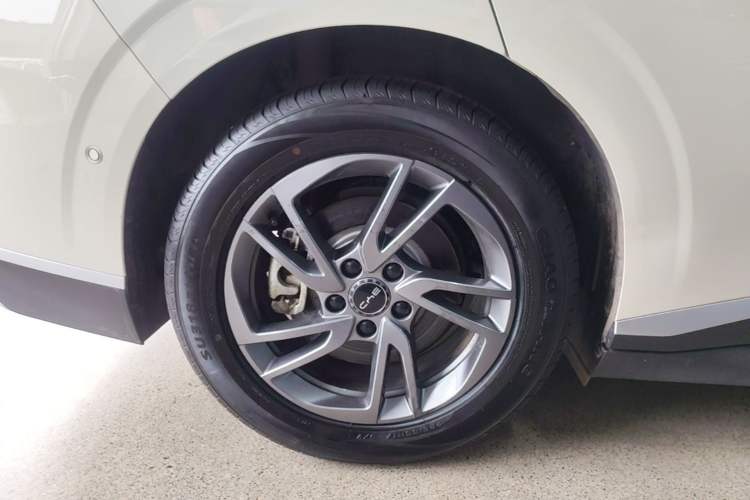 Used BYD Seal 06 New Energy 2025 EV 470KM Prestige Edition Right Rear Wheel Hub