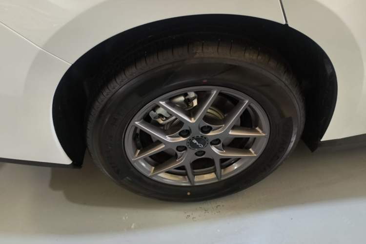 Used BYD Seal 06 New Energy 2025 DM-i Smart Drive 80KM Luxury Model Right Rear Wheel Hub