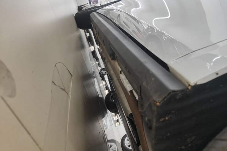Used BYD Seal 06 New Energy 2025 DM-i Smart Drive 80KM Luxury Model Right Side Sill