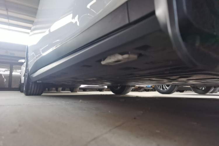 Used BYD Seal 06 New Energy 2025 EV 545KM Premium Edition Right Side Sill