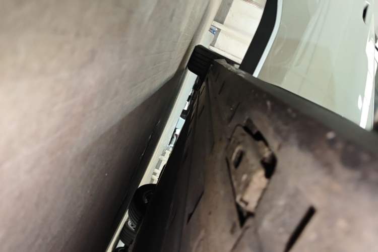 Used BYD Seal 06 New Energy 2025 EV 545KM Premium Edition Right Side Sill
