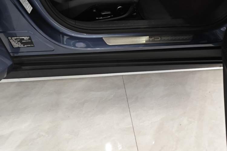 Used BYD Seal 06 New Energy 2025 DM-i Smart Drive 120KM Deluxe Model Right Side Sill