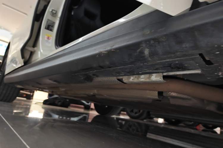 Used BYD Seal 06 New Energy 2025 DM-i Smart Drive 120KM Deluxe Model Right Side Sill