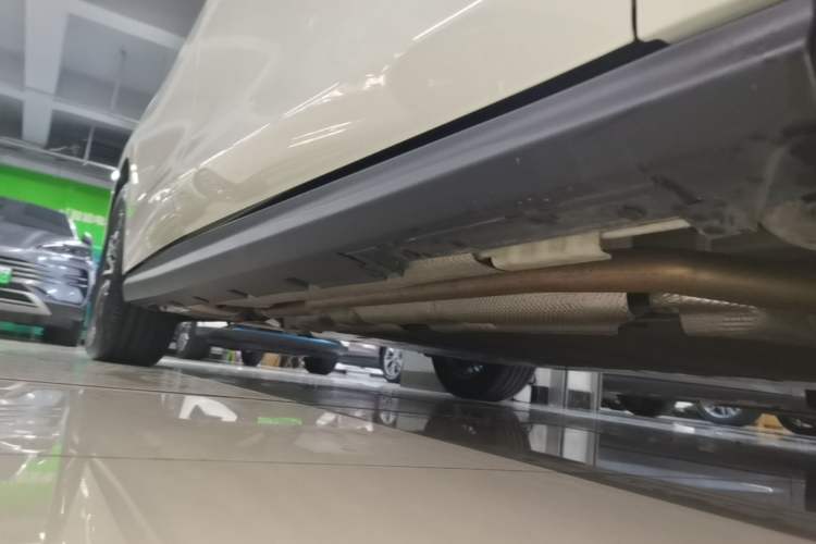 Used BYD Seal 06 New Energy 2025 DM-i Smart Drive 120KM Deluxe Model Right Side Sill
