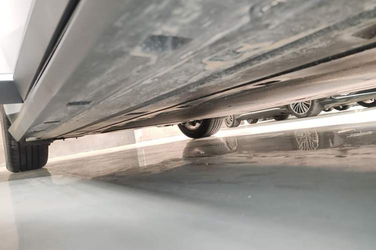 Used BYD Seal 06 New Energy 2025 EV 470KM Prestige Edition Right Side Sill