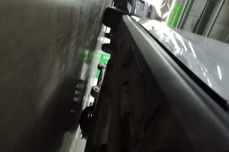 Used BYD Seal 06 New Energy 2025 DM-i Intelligent Drive 120KM Flagship Model Right Side Sill