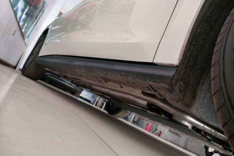 Used BYD Seal 06 New Energy 2025 DM-i Smart Drive 80KM Luxury Model Right Side Sill
