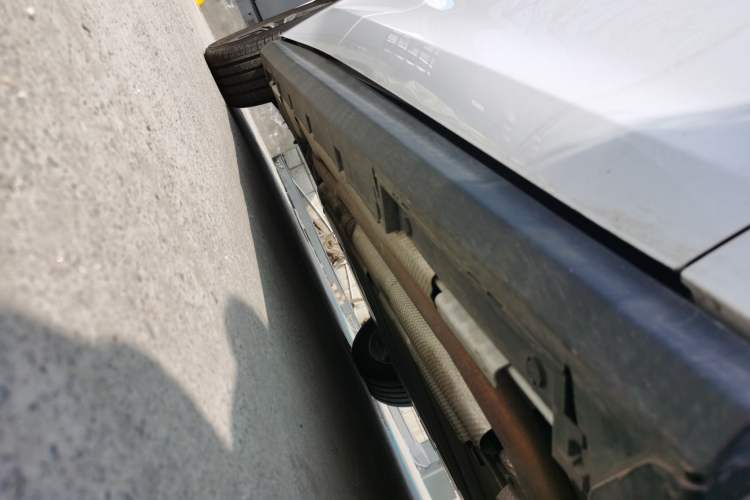Used BYD Seal 06 New Energy 2025 DM-i Smart Drive 120KM Deluxe Model Right Side Sill