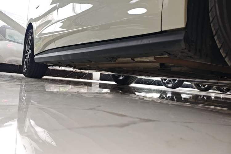 Used BYD Seal 06 New Energy 2025 DM-i Smart Drive 120KM Deluxe Model Right Side Sill
