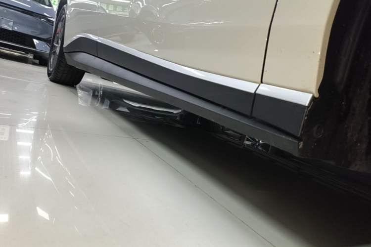 Used BYD Seal 06 New Energy 2025 EV 545KM Premium Edition Right Side Sill