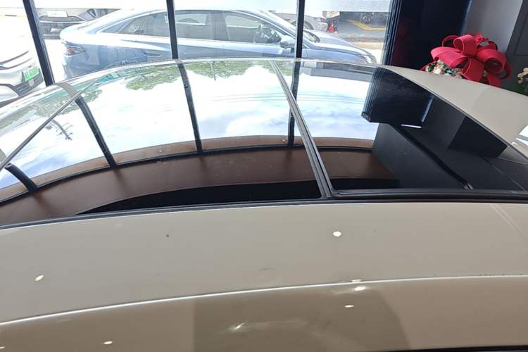 Used BYD Seal 06 New Energy 2025 DM-i Smart Drive 120KM Deluxe Model Roof
