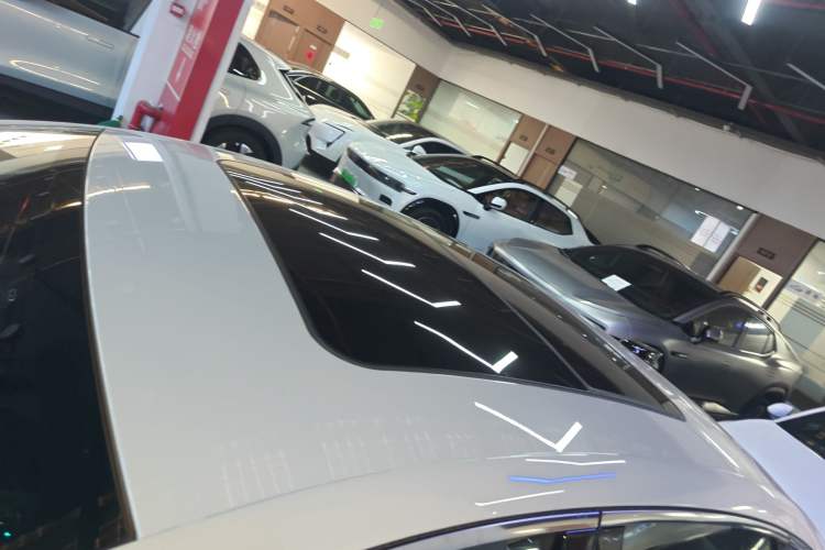Used BYD Seal 06 New Energy 2025 DM-i Smart Drive 120KM Deluxe Model Roof
