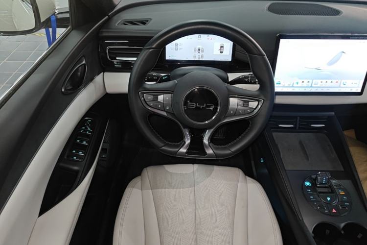 Used BYD Seal 06 New Energy 2025 DM-i Smart Drive 120KM Deluxe Model Steering Wheel