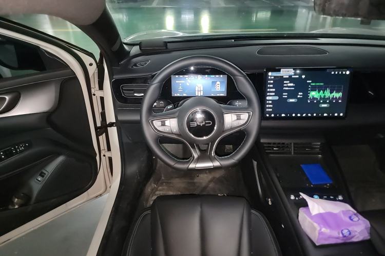 Used BYD Seal 06 New Energy 2025 EV 545KM Premium Edition Steering Wheel