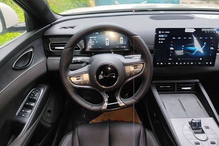 Used BYD Seal 06 New Energy 2025 DM-i Smart Drive 120KM Deluxe Model Steering Wheel