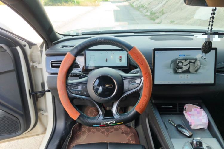 Used BYD Seal 06 New Energy 2025 DM-i Smart Drive 120KM Deluxe Model Steering Wheel