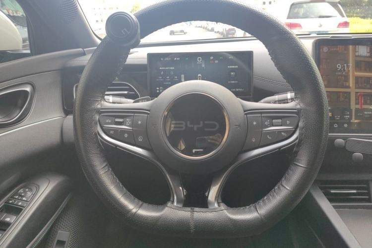 Used BYD Seal 06 New Energy 2025 DM-i Smart Drive 80KM Luxury Model Steering Wheel