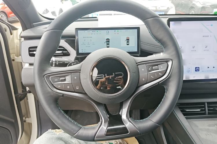 Used BYD Seal 06 New Energy 2025 DM-i Intelligent Drive 120KM Flagship Model Steering Wheel
