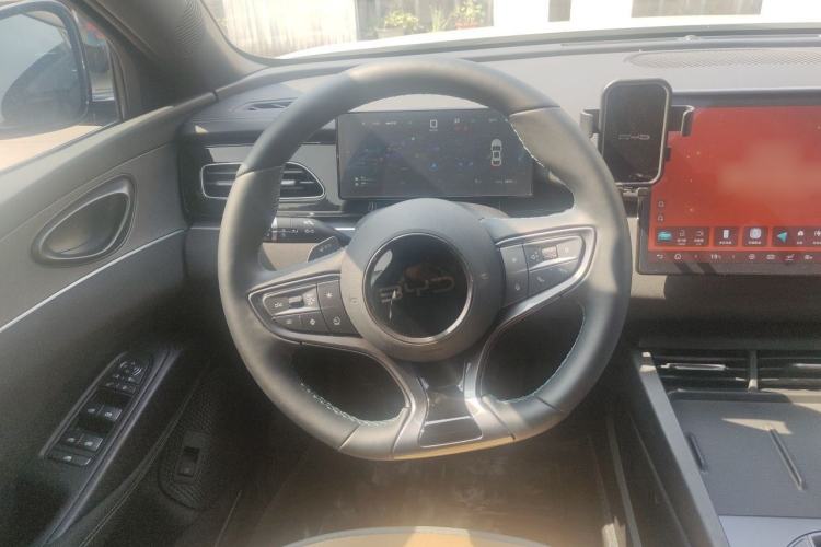 Used BYD Seal 06 New Energy 2025 DM-i Smart Drive 80KM Luxury Model Steering Wheel