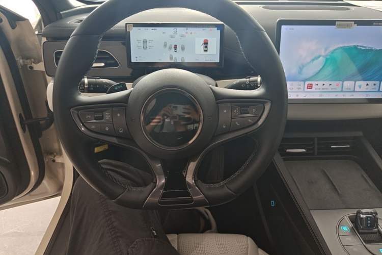 Used BYD Seal 06 New Energy 2025 DM-i Smart Drive 120KM Deluxe Model Steering Wheel