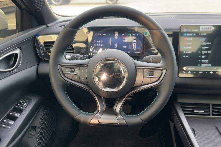 Used BYD Seal 06 New Energy 2025 EV 470KM Prestige Edition Steering Wheel