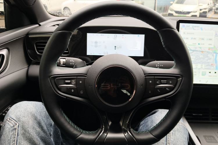 Used BYD Seal 06 New Energy 2025 EV 545KM Flagship Edition Steering Wheel