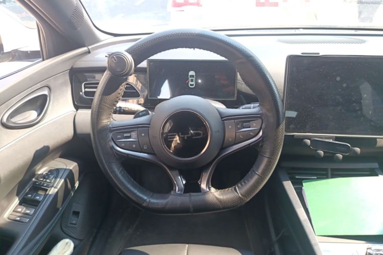 Used BYD Seal 06 New Energy 2025 DM-i Smart Drive 80KM Luxury Model Steering Wheel