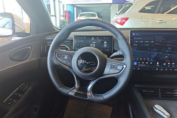 Used BYD Seal 06 New Energy 2025 DM-i Intelligent Drive 120KM Flagship Model Steering Wheel