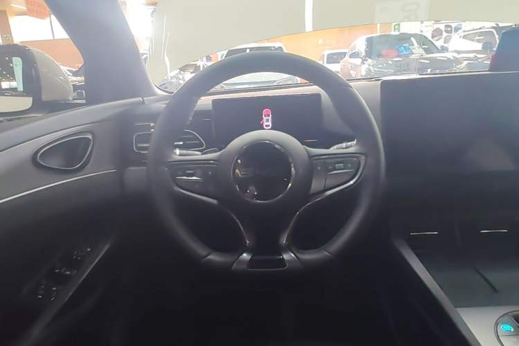 Used BYD Seal 06 New Energy 2025 DM-i Smart Drive 80KM Luxury Model Steering Wheel
