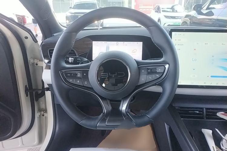 Used BYD Seal 06 New Energy 2025 EV 545KM Flagship Edition Steering Wheel