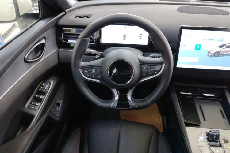 Used BYD Seal 06 New Energy 2025 DM-i Smart Drive 120KM Prestige Model Steering Wheel