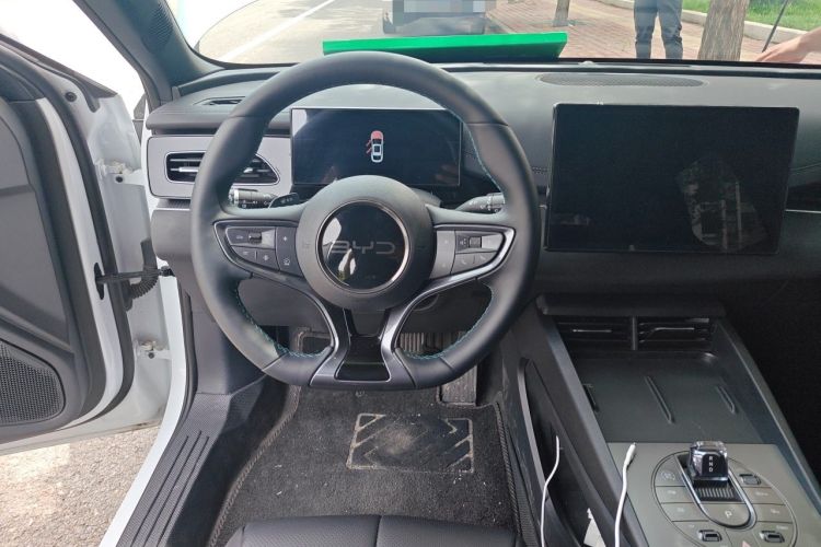 Used BYD Seal 06 New Energy 2025 DM-i Smart Drive 80KM Luxury Model Steering Wheel