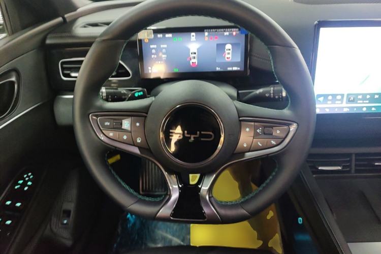 Used BYD Seal 06 New Energy 2025 DM-i Smart Drive 120KM Prestige Model Steering Wheel