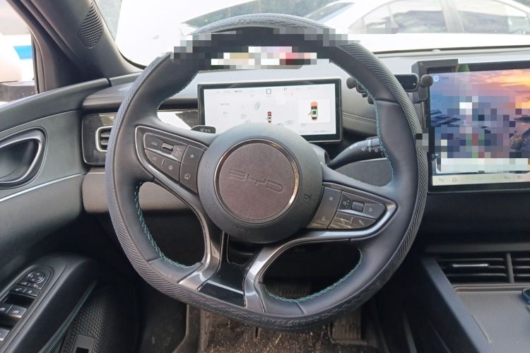 Used BYD Seal 06 New Energy 2025 DM-i Smart Drive 80KM Luxury Model Steering Wheel